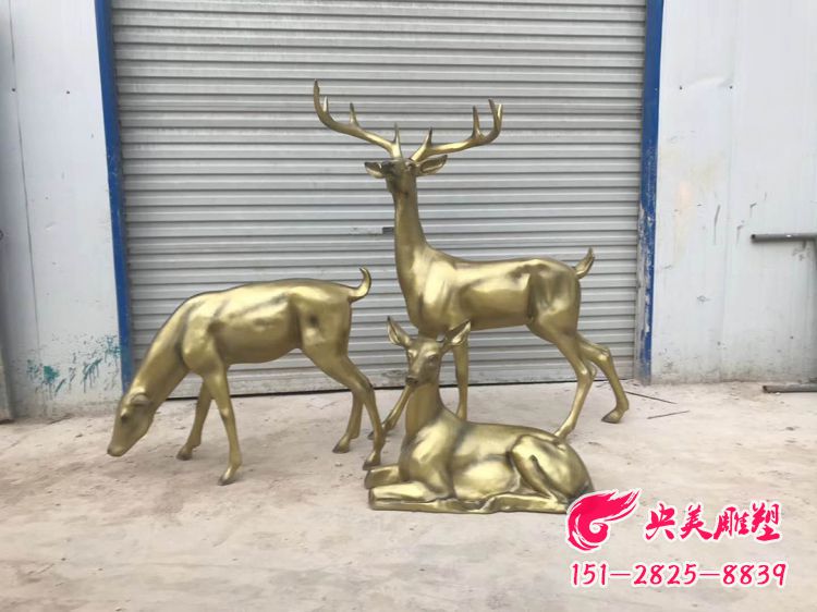 梅花鹿雕塑-玻璃鋼仿銅梅花鹿園林草坪動物擺件圖片