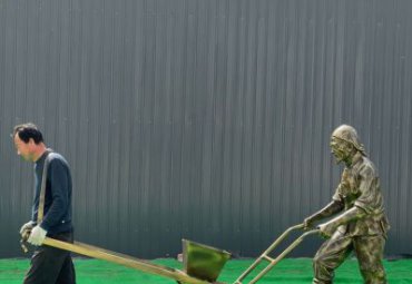 播種人物雕塑-中國農(nóng)耕播種勞動人物情景雕塑