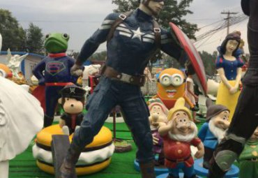 美國隊(duì)長雕塑-玻璃鋼動(dòng)漫人物復(fù)仇者聯(lián)盟之美國隊(duì)長雕塑