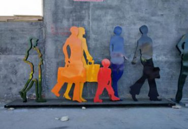 行人剪影雕塑-商場商業(yè)街剪影人物雕塑擺件