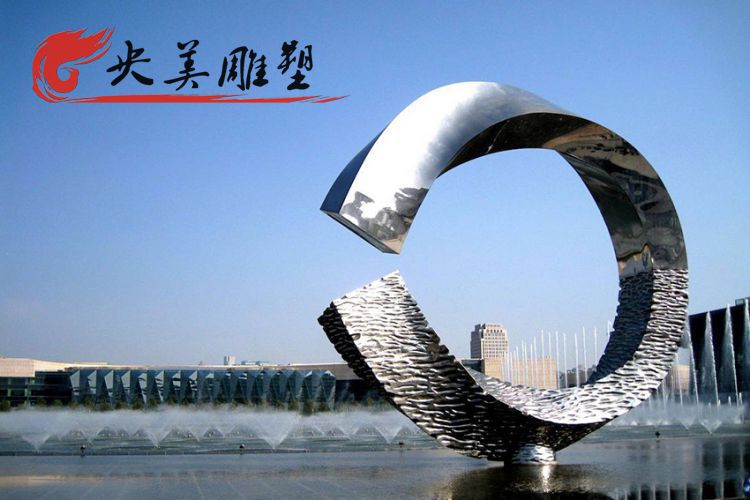 不銹鋼月亮雕塑廣場(chǎng)噴泉景觀標(biāo)志性雕塑圖片