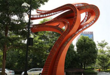 不銹鋼抽象雕塑-大型城市地標(biāo)景觀廣場(chǎng)標(biāo)志性雕塑