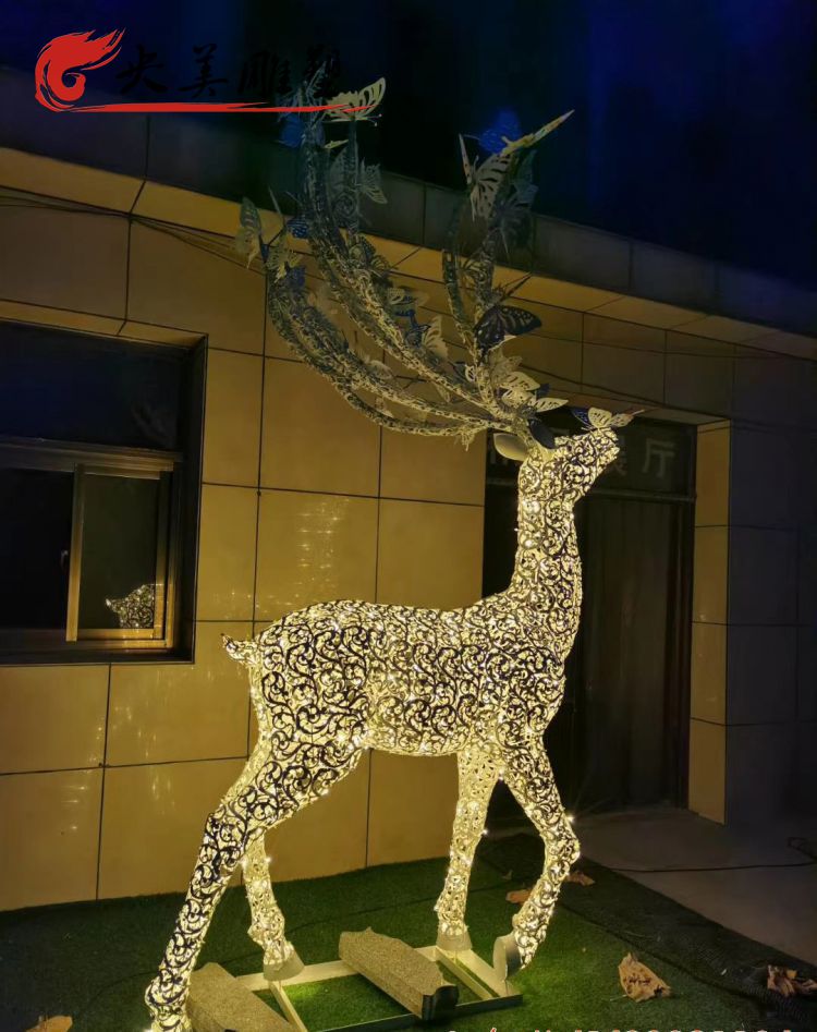 城市廣場(chǎng)擺放不銹鋼鏤空梅花鹿亮化景觀雕塑圖片