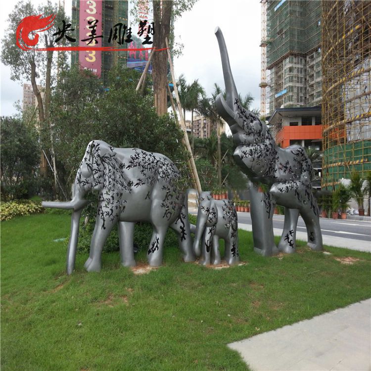 廣場(chǎng)不銹鋼鏤空大象雕塑圖片