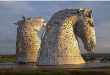 廣場不銹鋼鏤空馬頭雕塑