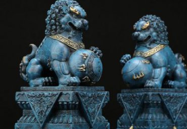 景點(diǎn)門口擺放青銅做舊獅子雕塑