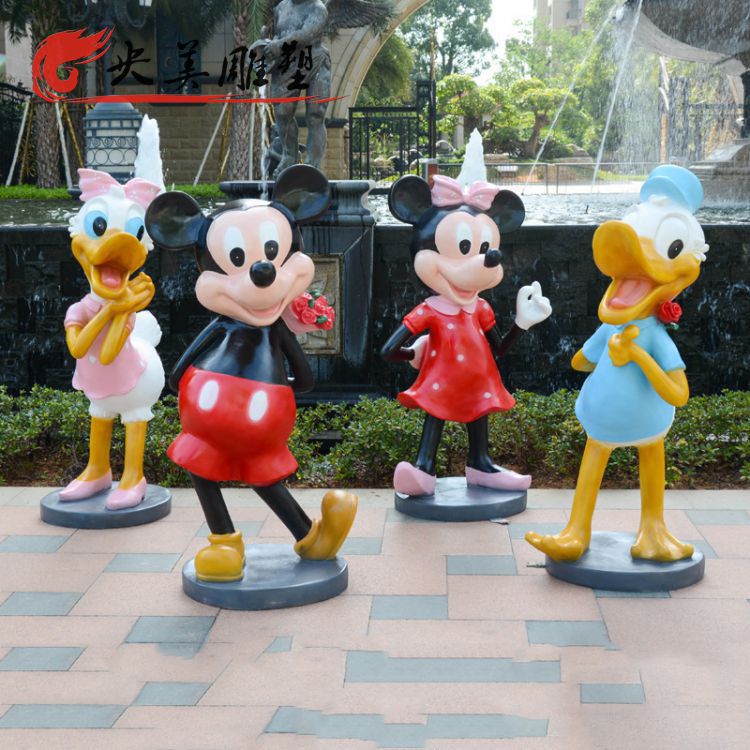 游樂(lè)園玻璃鋼卡通米老鼠與唐老鴨雕塑圖片