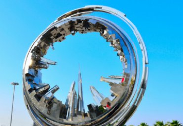 不銹鋼城市倒影圓環(huán)廣場(chǎng)景觀雕塑