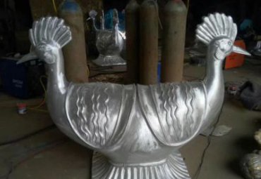 創(chuàng)意擺件不銹鋼抽象啄木鳥雕塑