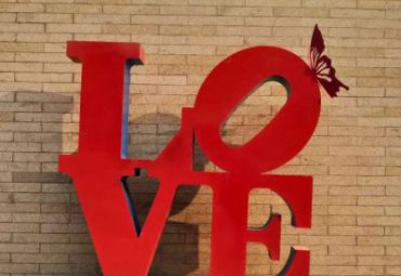 創(chuàng)意紅色字符景觀(guān)love雕塑裝飾擺件