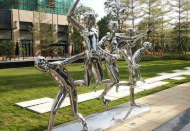 小區(qū)園林?jǐn)[放鏡面不銹鋼抽象人物景觀(guān)雕塑